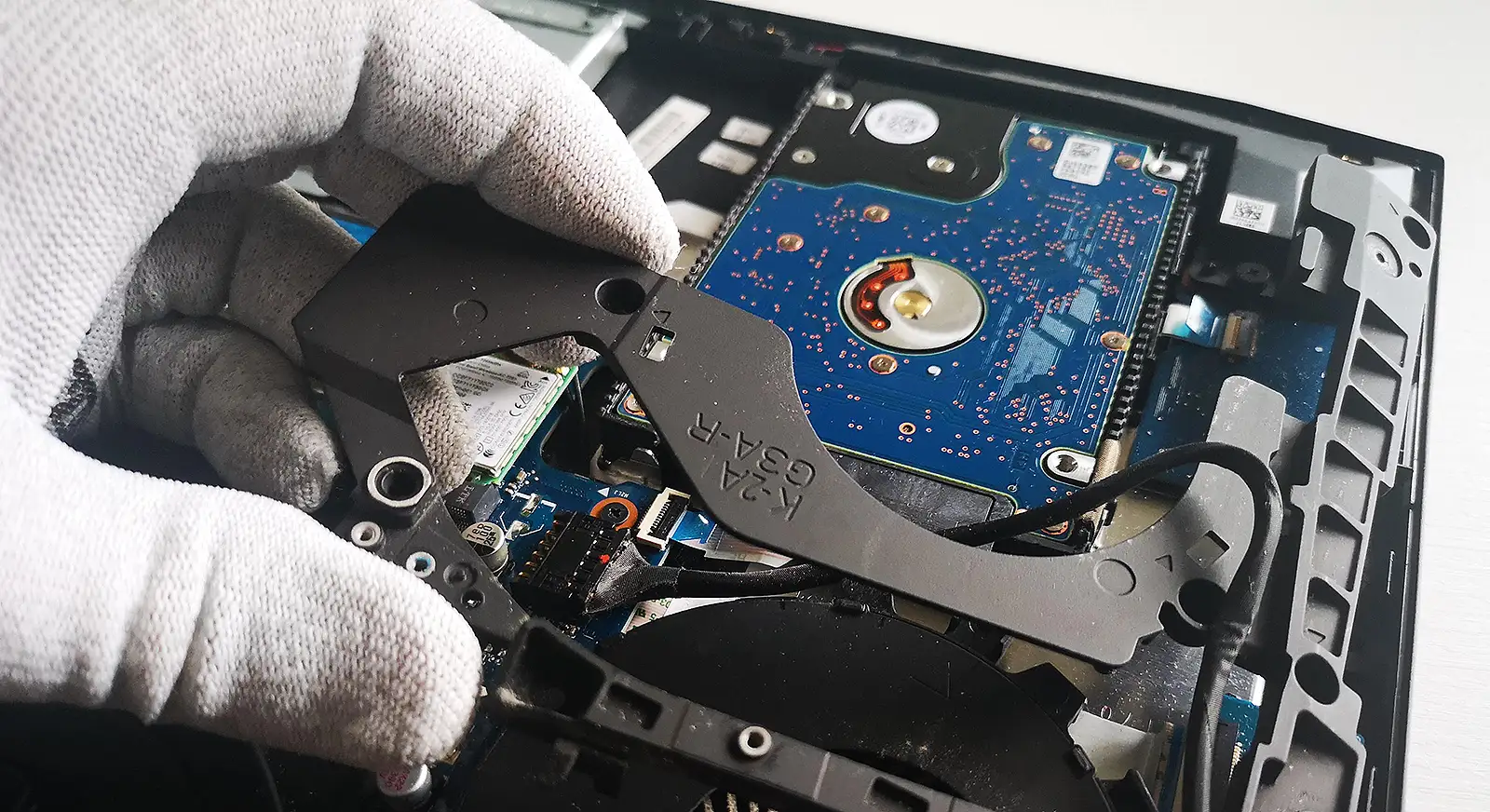 Laptop HARD DRIVE HDD replacement, SSD upgrades - Computer repair London