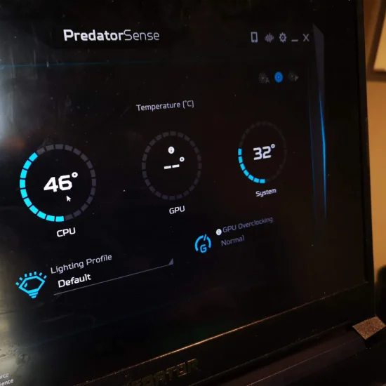 How A Workshop Cleans Laptop Fans And Heatsink Fins Step By Step Without Damaging Connectors Or Components