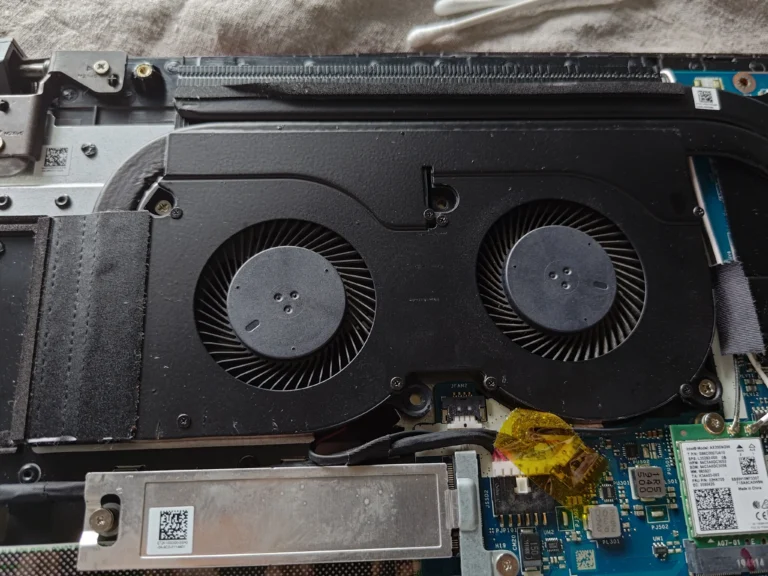 Two blower wheels side by side inside Acer Nitro 5 AN517-51