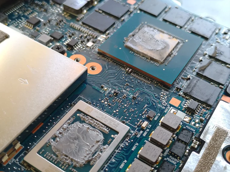 Old thermal material on both exposed CPU and graphics chip in Legion 5