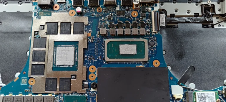 Legion 5 Pro 16ITH6H processor and GPU surfaces after old compound removal