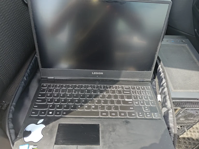 Lenovo Legion Y530-15ICH laptop exterior on the workbench