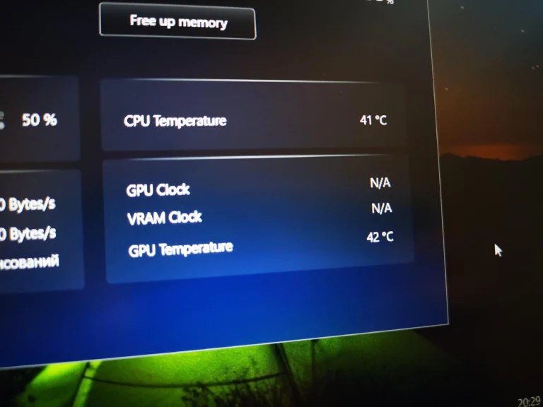 MSI Dragon Center CPU and GPU temperature snapshot without a matched workload